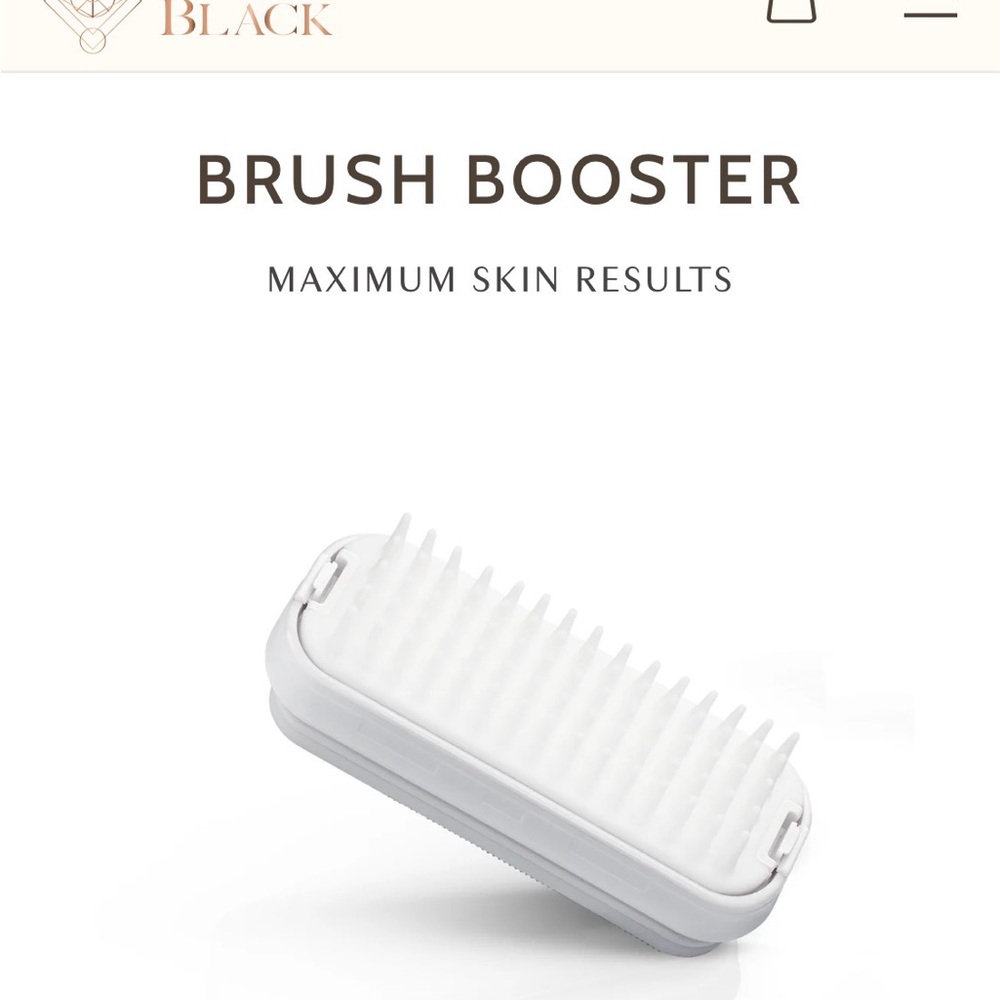 Ashley Black Brush Booster - White